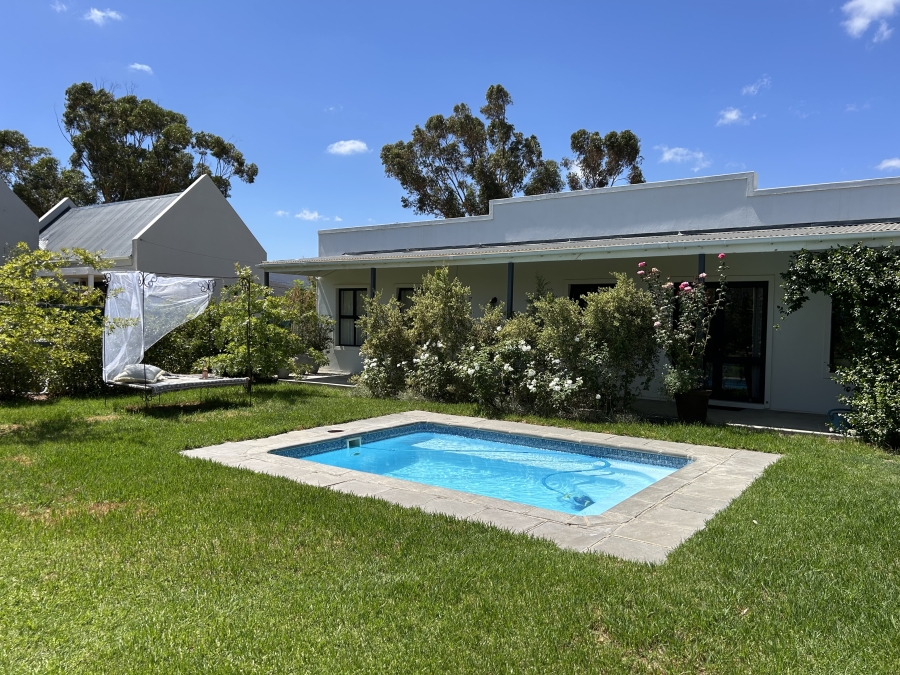 4 Bedroom Property for Sale in Mcgregor Western Cape